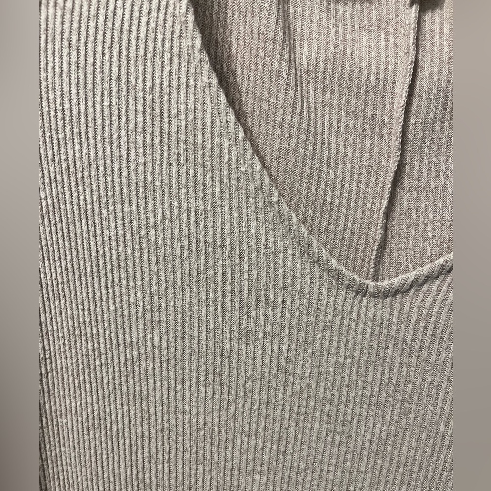 Express Ribbed Long Sleeve Dress - Picture 4 of 4